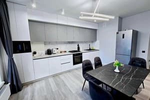 Dream on Sichovych 5